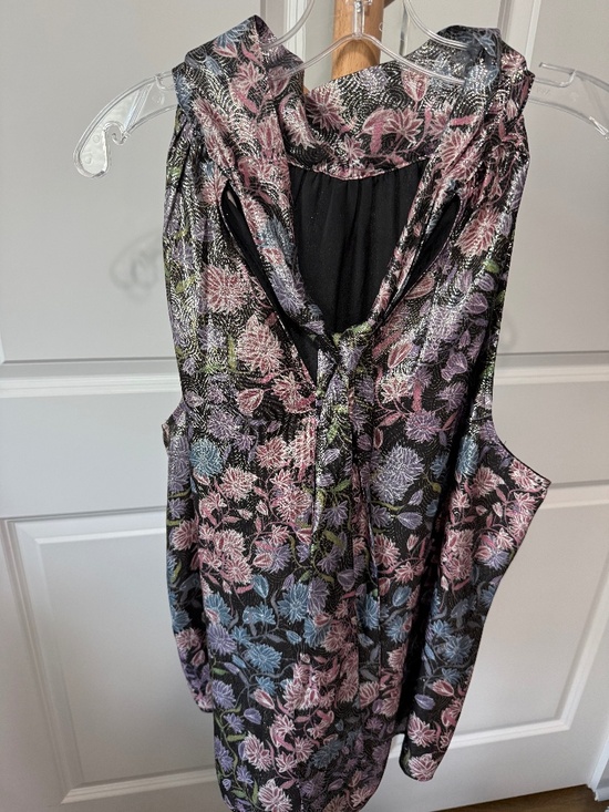 Anthropologie Tops - Anthropologie Metallic Floral Sleeveless Blouse Top Black Pink Blue Size M